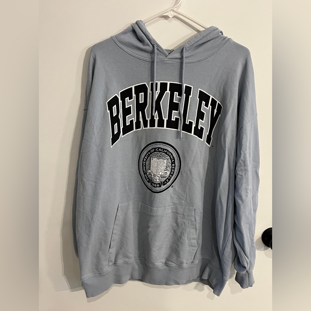 Men’s size small Stradivarius Berkeley University Of California hoodie